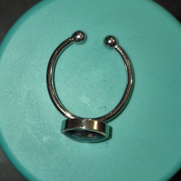 Real Flower Resin Ring - Picture 5 of 5